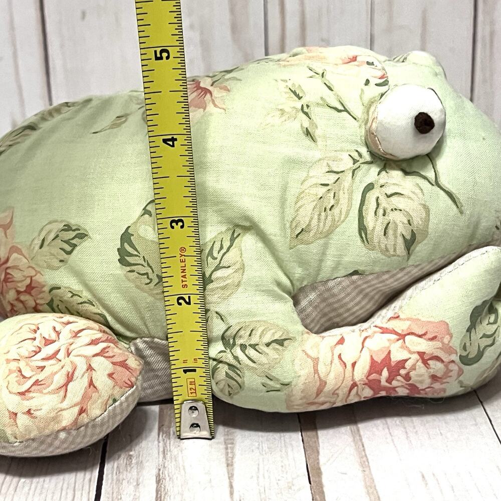 Vintage Cottagecore Russ Berrie FLORRIE FROG Flower Rare Paperweight/Doorstop - Picture 8 of 8
